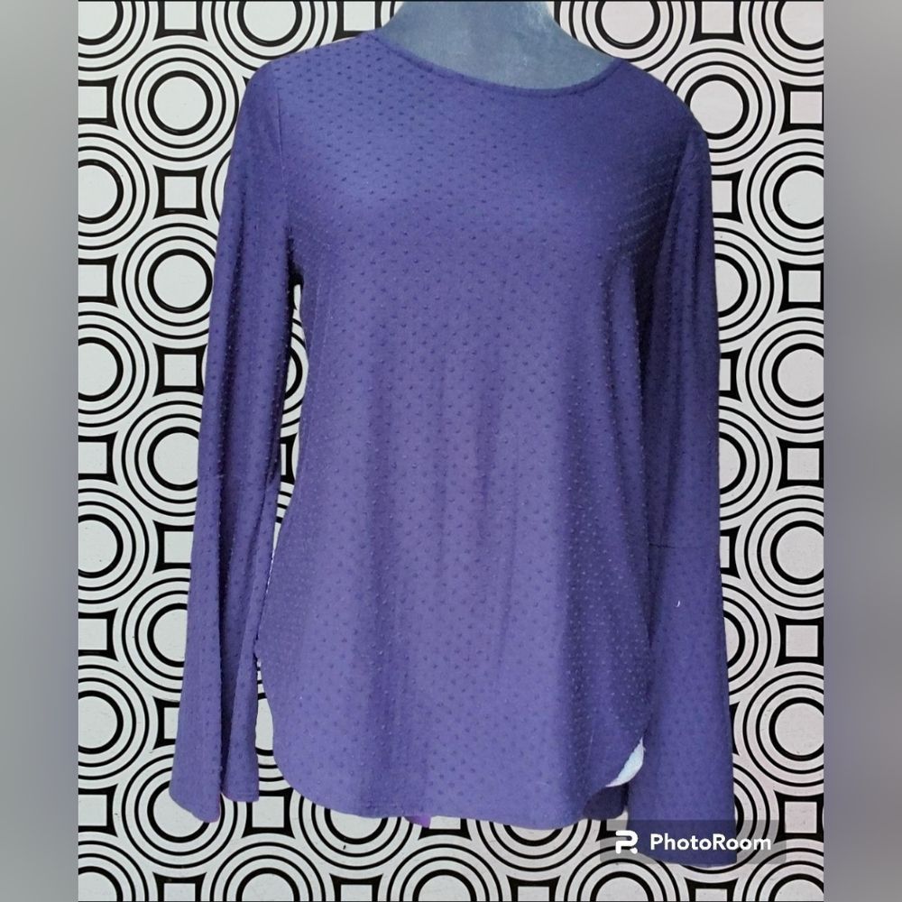 Small Textured Laura Scott Long Bell Sleeve Top